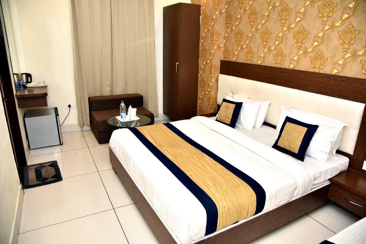 Hotel Oscar Amritsar Eksteriør billede